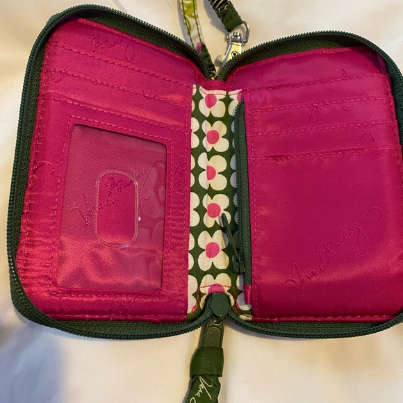 Small Vera Bradley wallet - Picture 2 of 3
